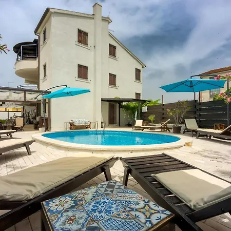 Betiga Guest house 3*