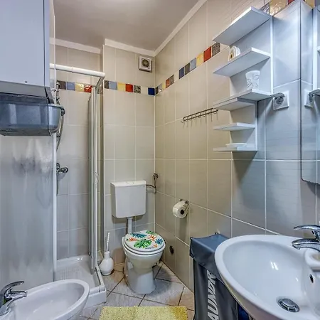 Betiga Guest house Mednjan